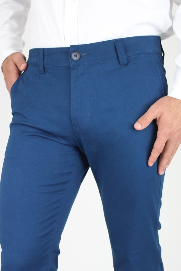 Pantalón Chino Color Azul Plúmbago Slim Fit De Algodón Para Hombre